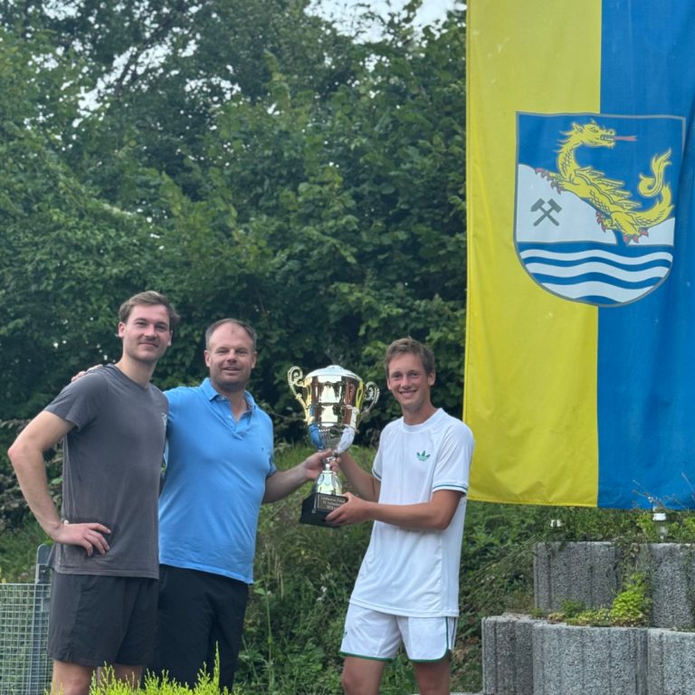 Mehr über den Artikel erfahren 4. Tiefenbacher Lindwurm Pokal – spannende Matches und tolle Stimmung beim TC Tiefenbach